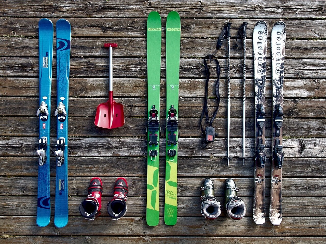 hiring skis vs. buying skis - guide