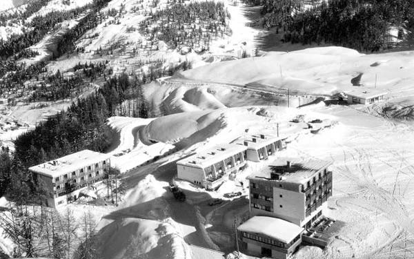 Michel Bezancon's early development of Plagne Centre