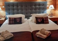 Twin bedroom in Courchevel self-catered