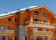 ski apartments by the piste