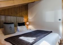 A double bedroom in the chalet