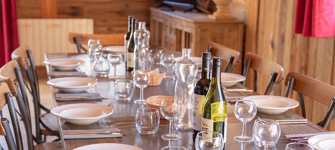 The table set for dinner in Chalet Mira