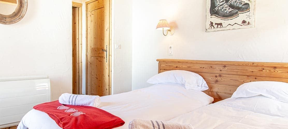 Bedroom for 2 people in catered chalet in La Plagne
