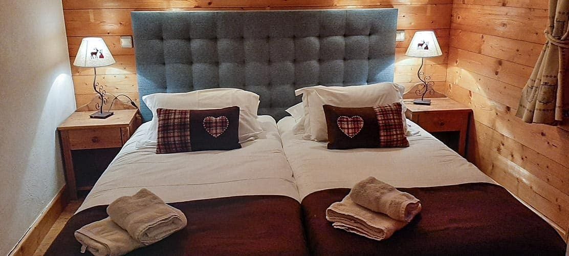Twin bedroom in Courchevel self-catered