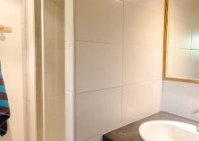 Ensuite chalet bathrooms